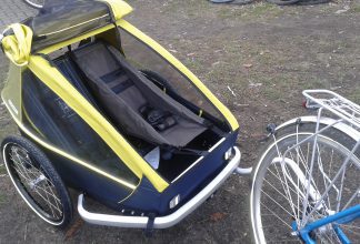 Croozer Anhänger + Babyschale