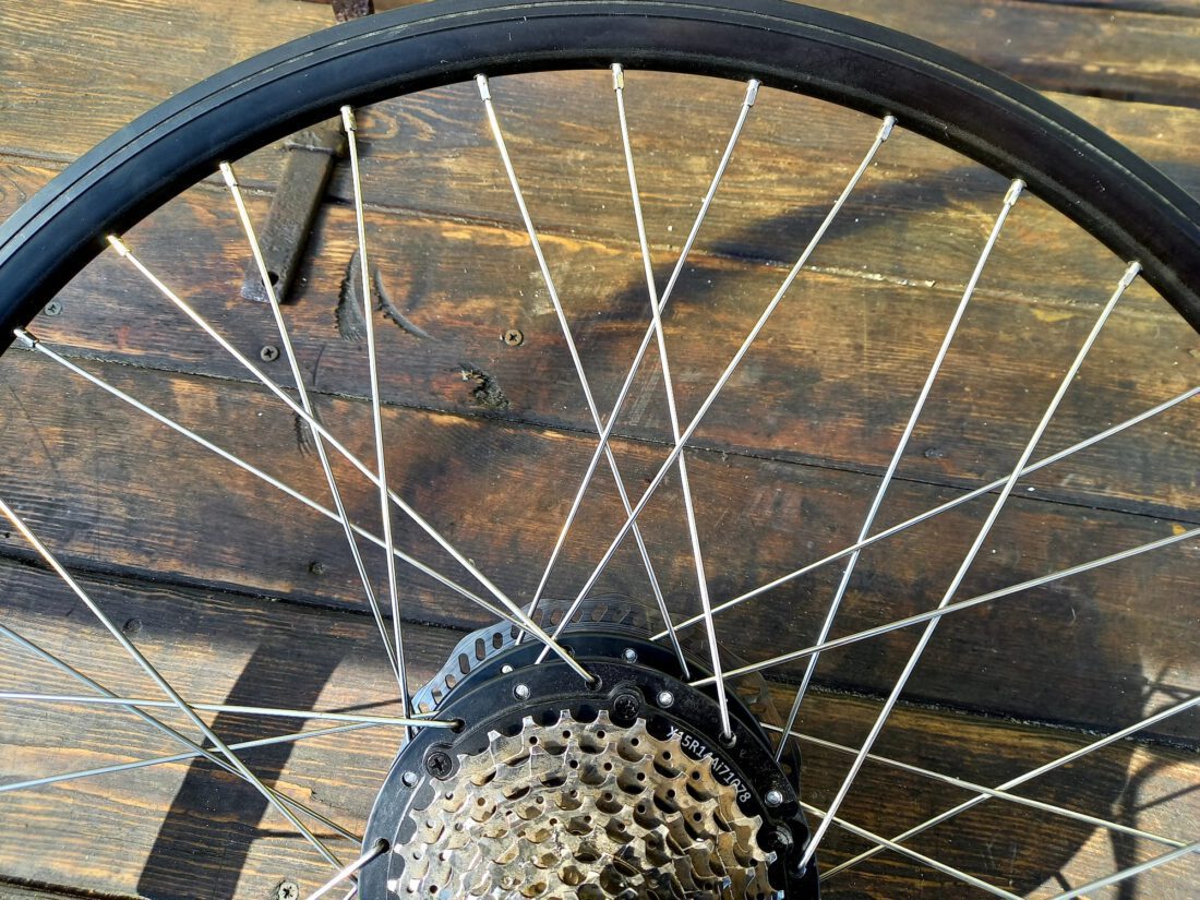 Laufrad einspeichen - fahrradfelge einspeichen - Serviceangebot